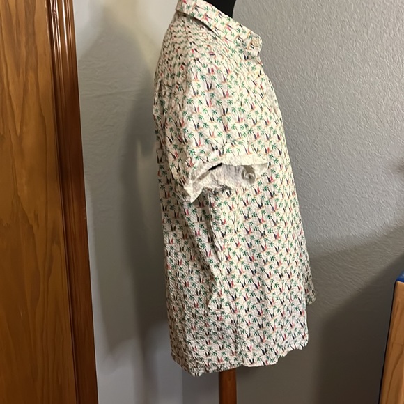 Charleston Threads Palm Print Button Down - Picture 5 of 6